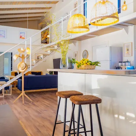 Cubo's Loft El De La Sierra 別荘
